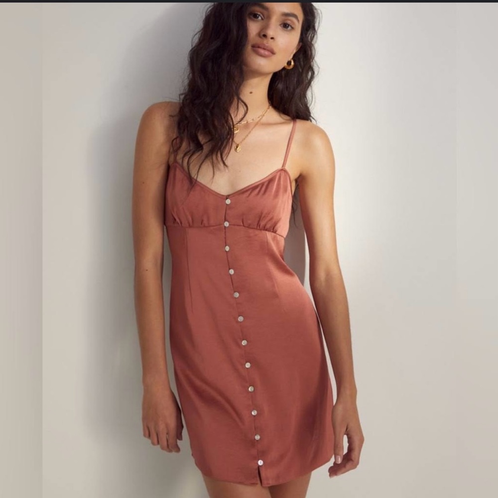 NWT Aritzia Wilfred sunburnt satin mini dress in size 4